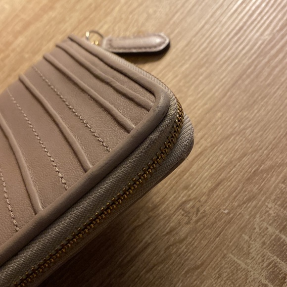 Preloved coach continental wallet - Picture 10 of 16